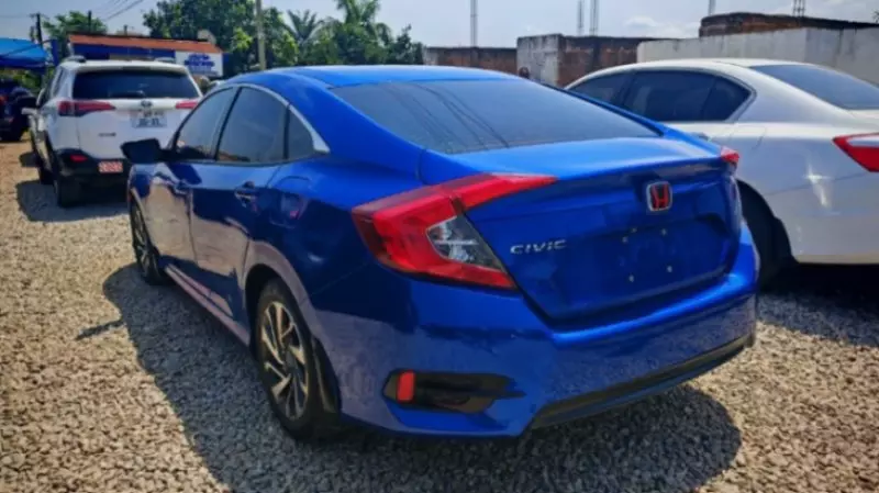 Honda Civic   - 2016