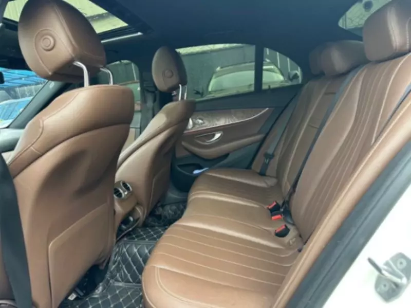 Mercedes-Benz E 300   - 2018