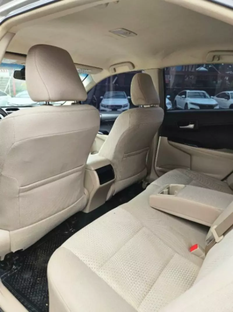 Toyota Camry   - 2014