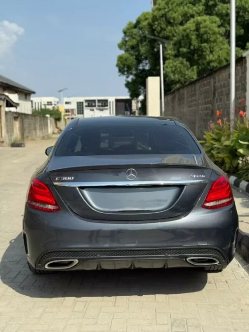 Mercedes-Benz C 300   - 2016
