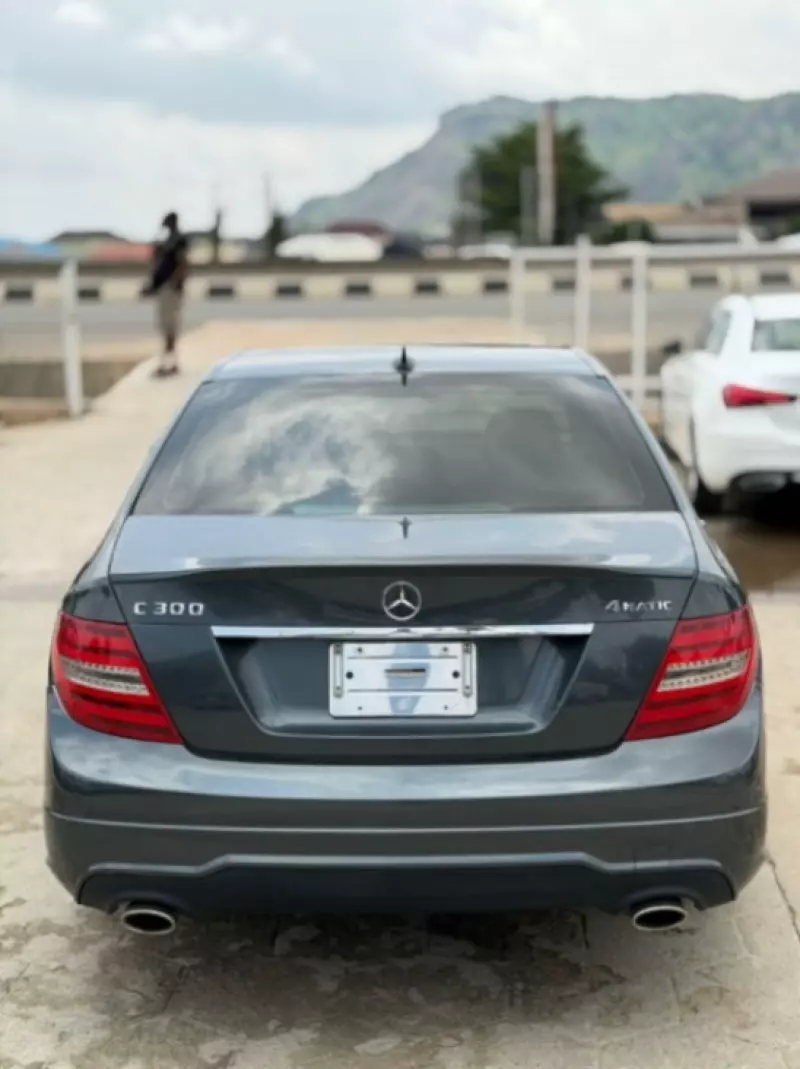 Mercedes-Benz C-Class   - 2013