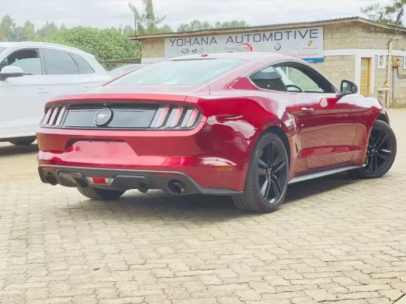 Ford Mustang - 2016
