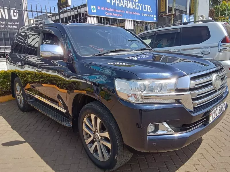Toyota Landcruiser   - 2016