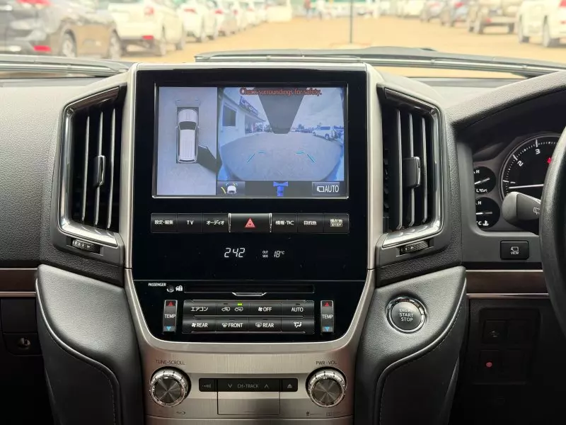 Toyota Landcruiser ZX   - 2018
