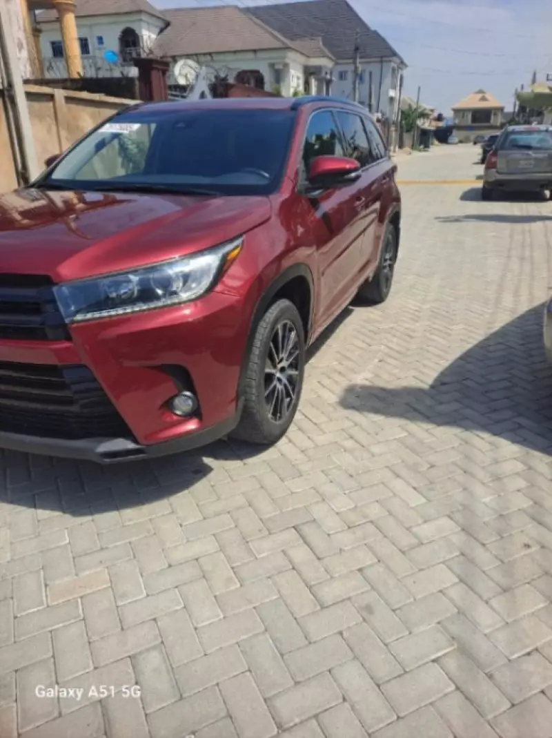 TOYOTA Highlander - 2018