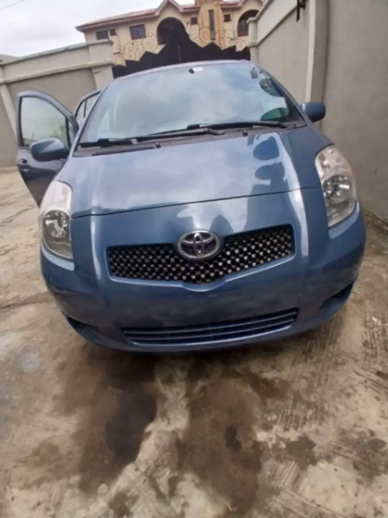 Toyota Yaris   - 2008