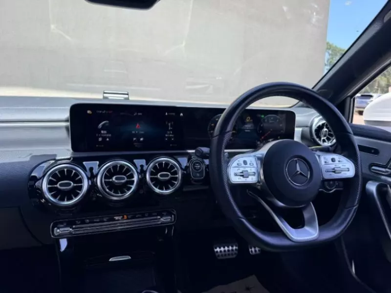 Mercedes-Benz A180   - 2019