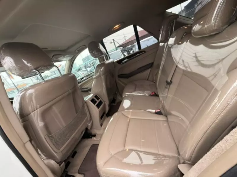 Mercedes-Benz ML 350   - 2012