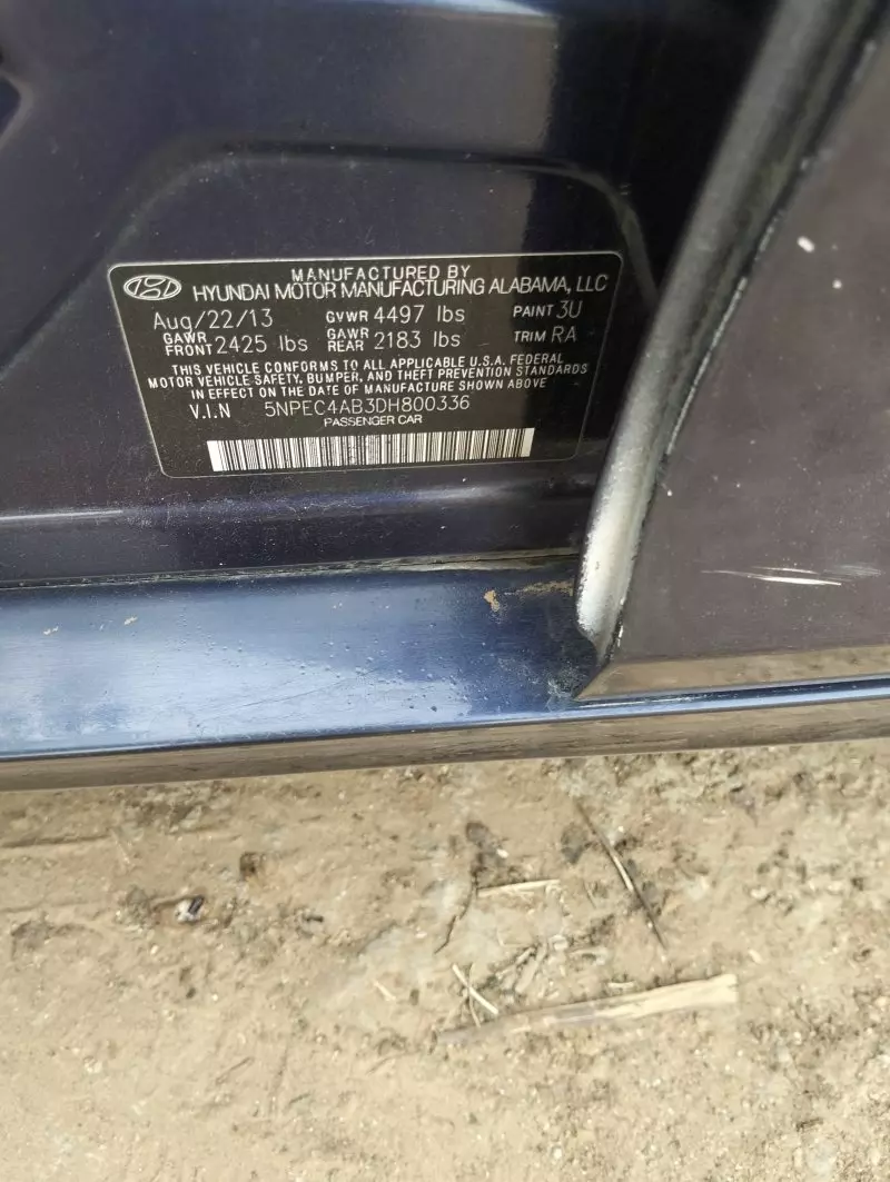 Hyundai Sonata   - 2013