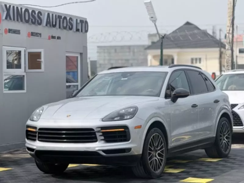 PORSCHE Cayenne   - 2019