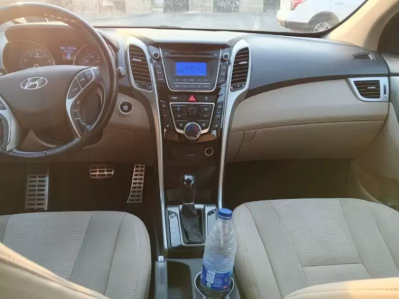 Hyundai ELANTRA 1,6L BVM GLS New   - 2013