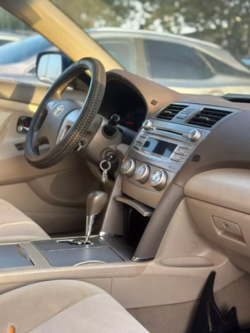 TOYOTA Camry   - 2011