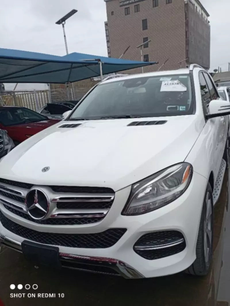 Mercedes-Benz GLE-Class   - 2017