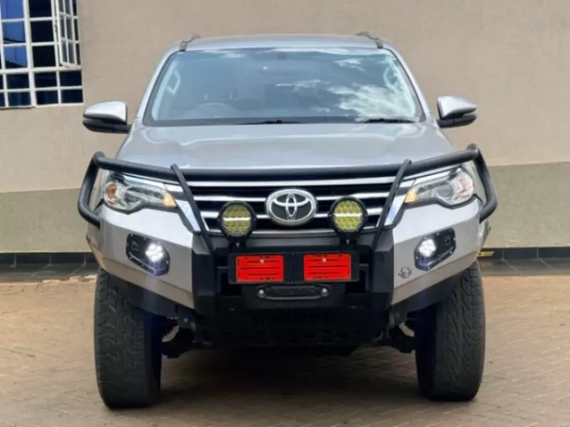 TOYOTA Fortuner   - 2019