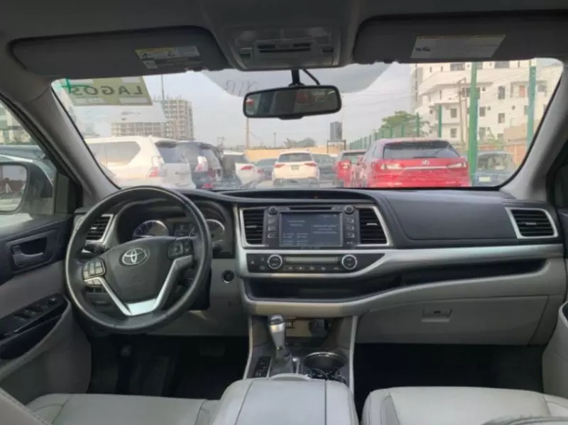 Toyota Highlander - 2016