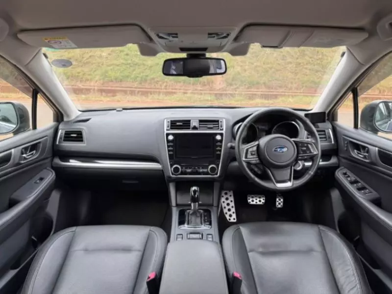 Subaru Outback   - 2018