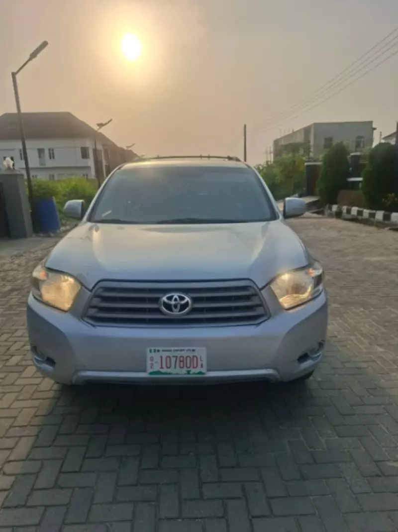 Toyota Highlander   - 2008