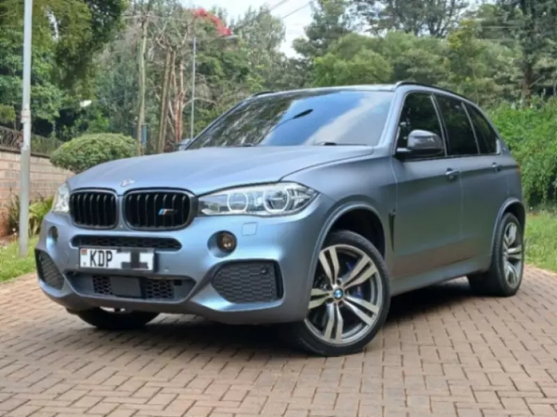 BMW X5   - 2016