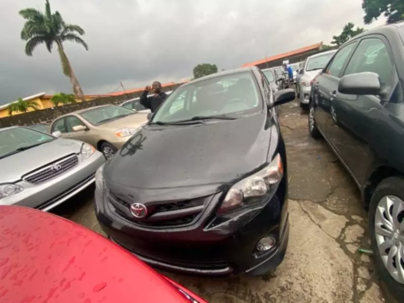 TOYOTA Corolla   - 2012