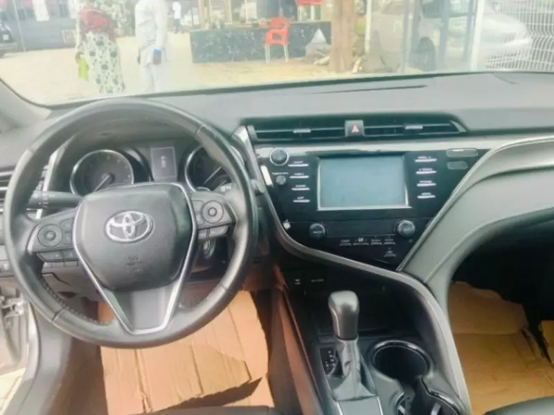 Toyota Camry   - 2019