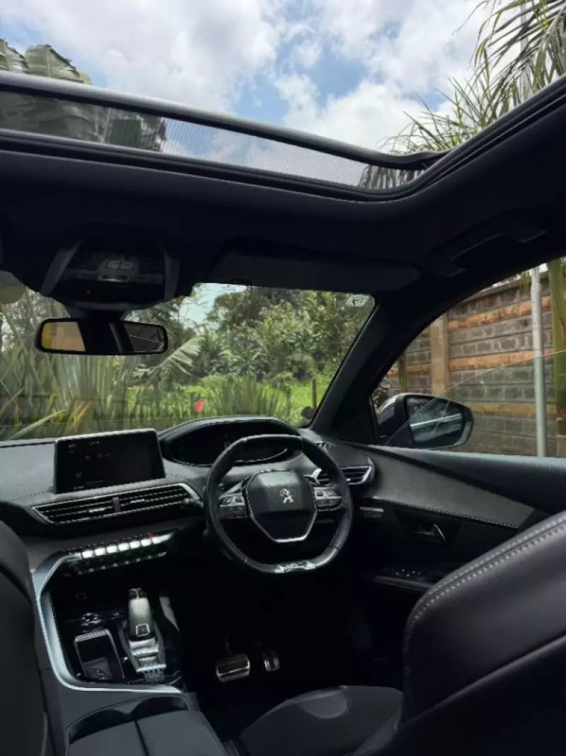 Peugeot 3008   - 2018