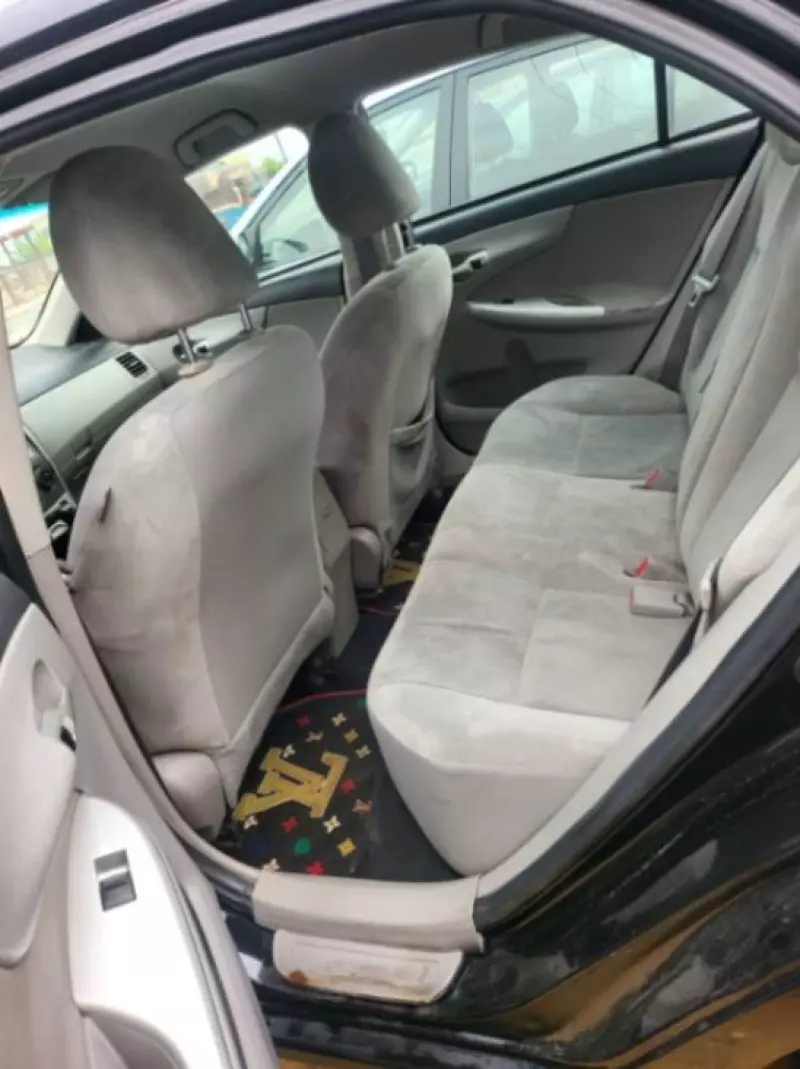 Toyota Corolla   - 2012