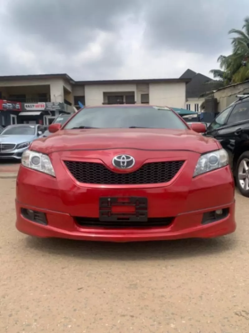 Toyota Camry   - 2008