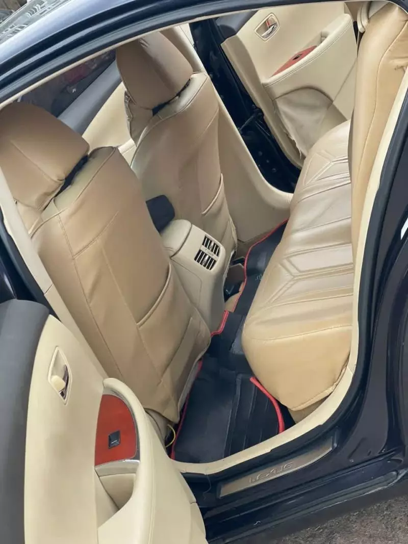 Lexus ES 350 - 2010
