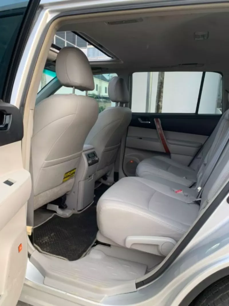 Toyota Highlander   - 2009