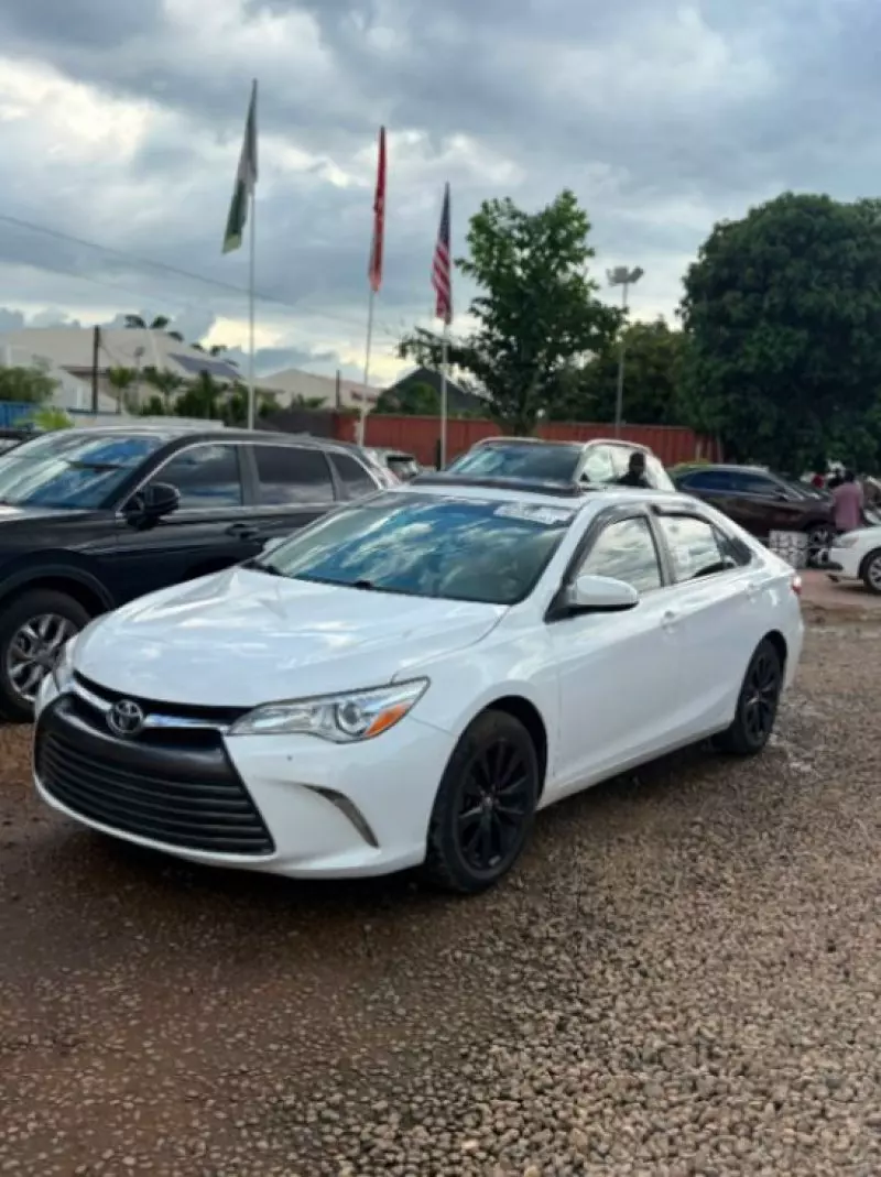 TOYOTA Camry   - 2017
