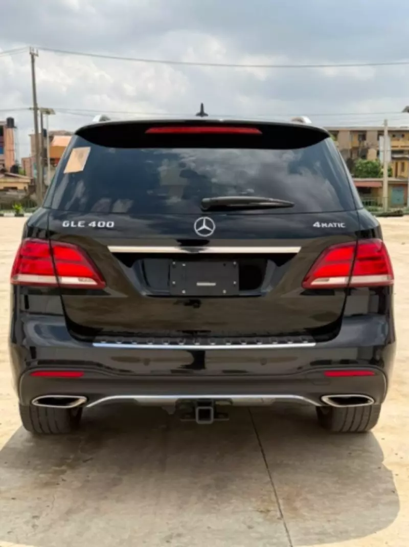 Mercedes-Benz GLE 400 - 2016
