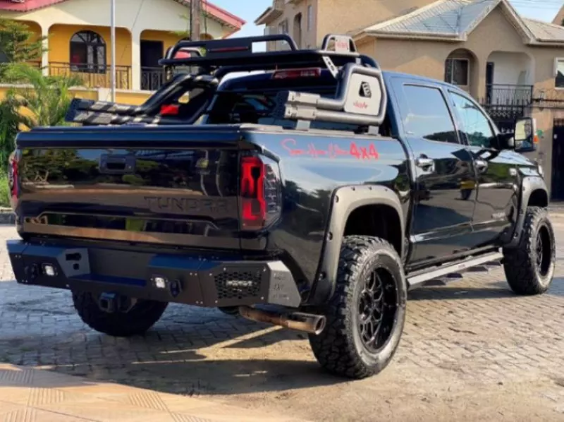 Toyota Tundra   - 2018