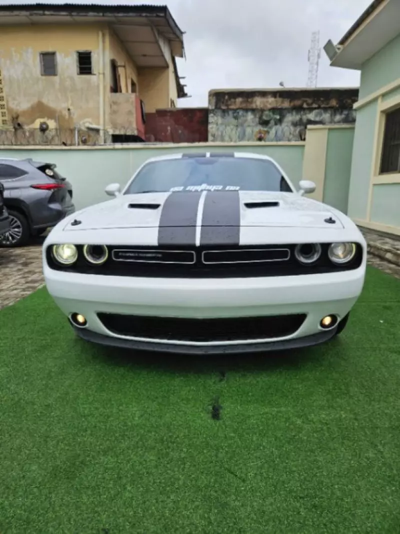 Dodge Challenger   - 2018