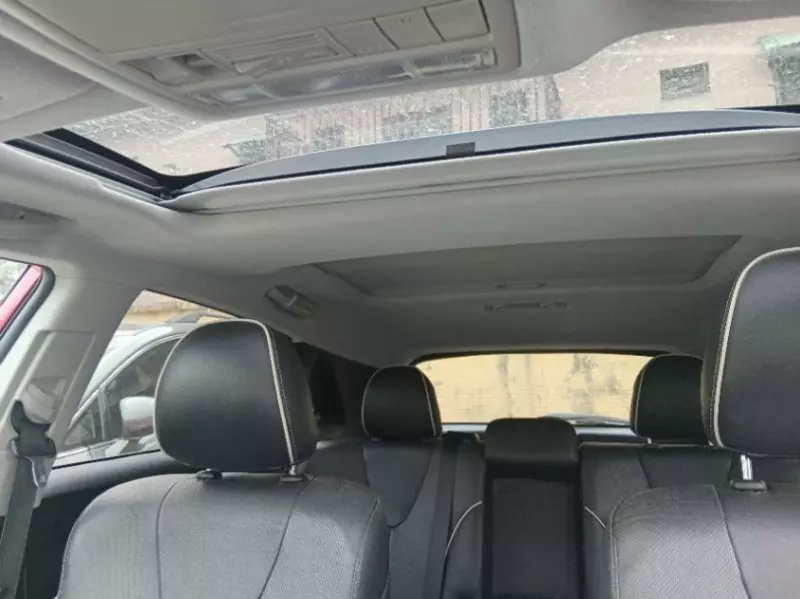 Toyota Venza   - 2012
