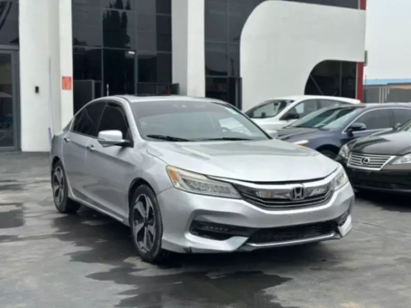 Honda Accord   - 2013