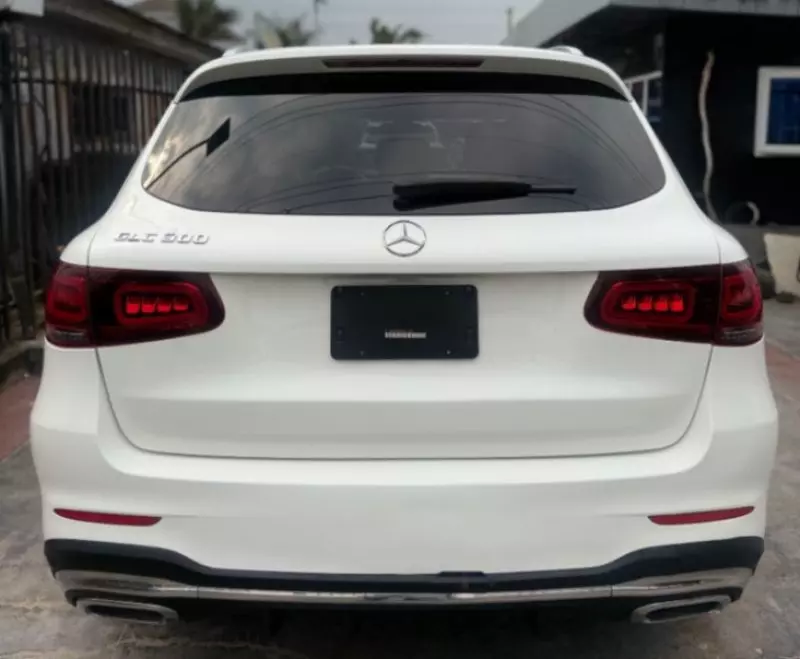 Mercedes-Benz GLC 300   - 2021