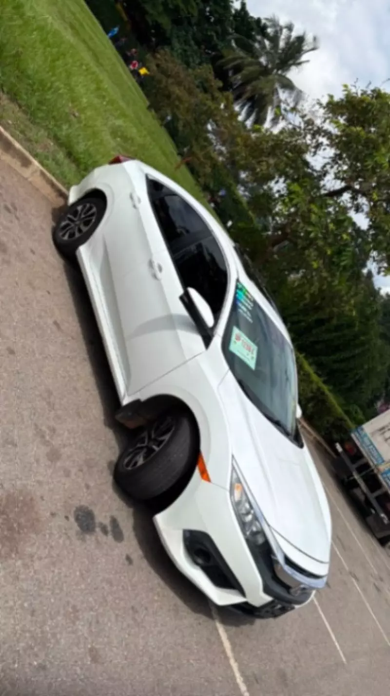 Honda Civic   - 2018