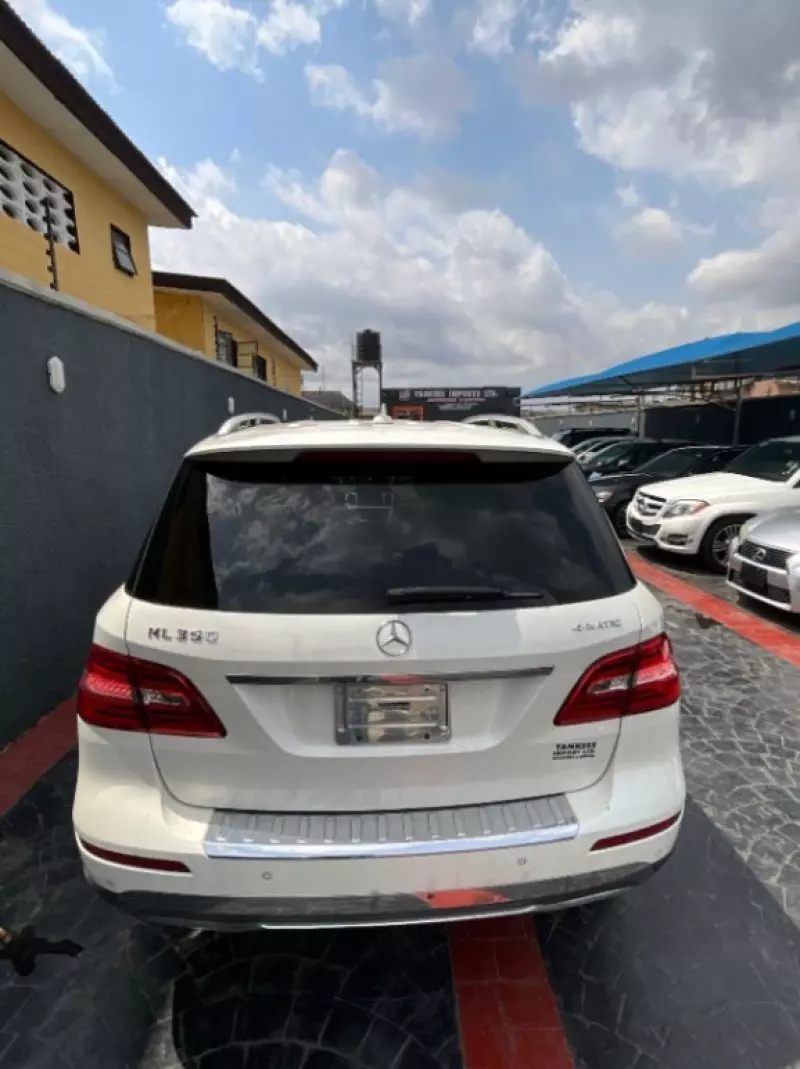 Mercedes-Benz ML 350   - 2012