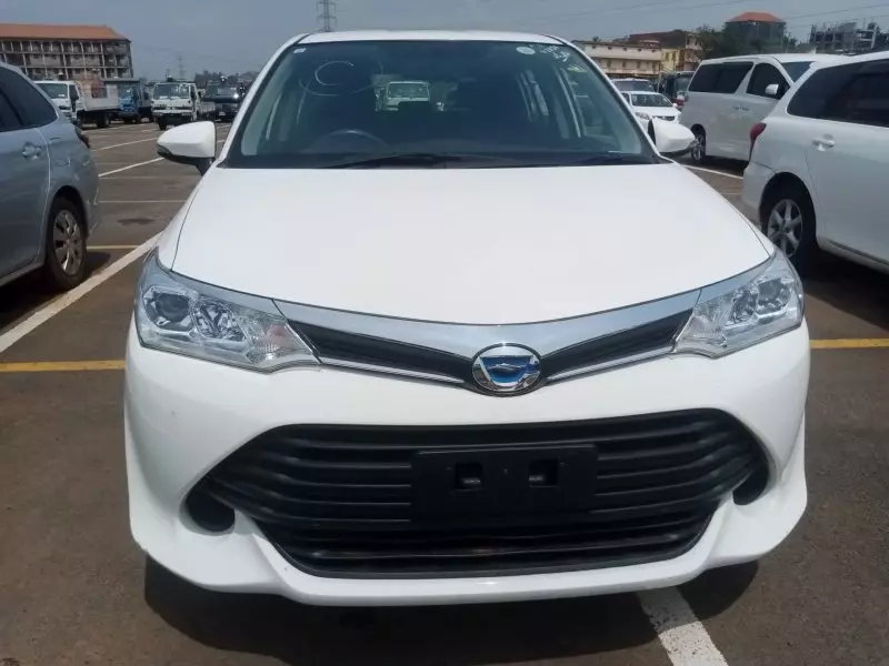 Toyota Fielder hybrid    - 2016