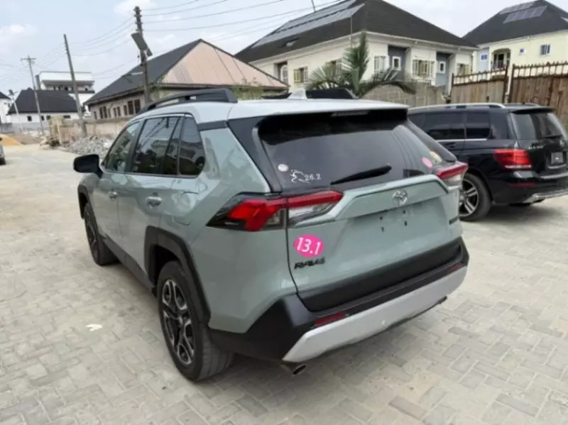Toyota RAV4 - 2019