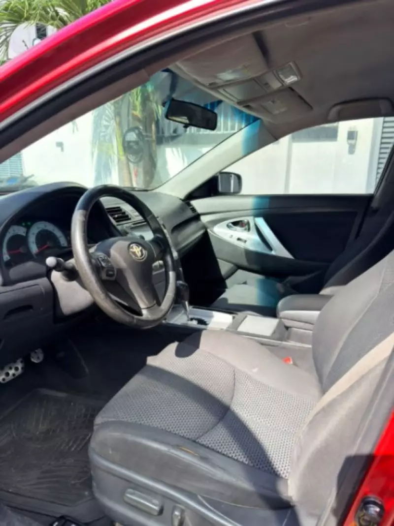 TOYOTA Camry   - 2010