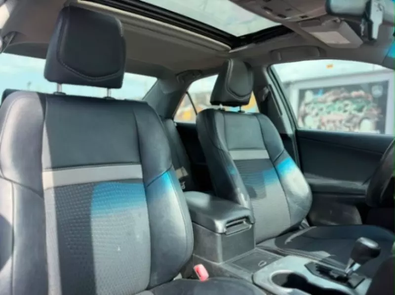 Toyota Camry   - 2013