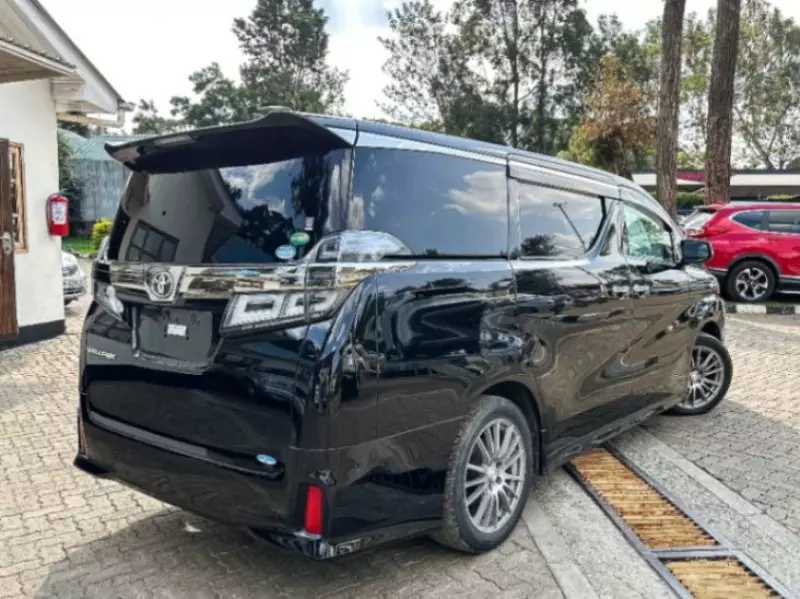 Toyota Vellfire    - 2018