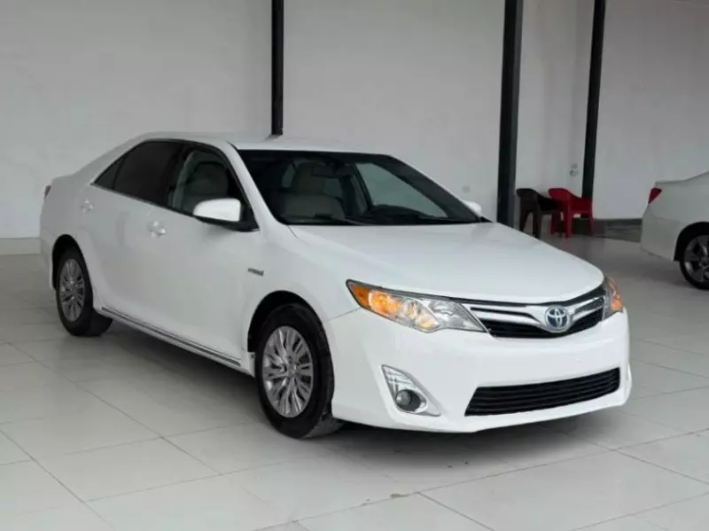 TOYOTA Camry   - 2014