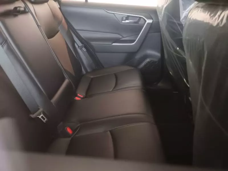 TOYOTA Rav4   - 2025