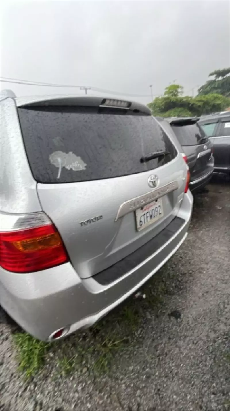 TOYOTA Highlander - 2009