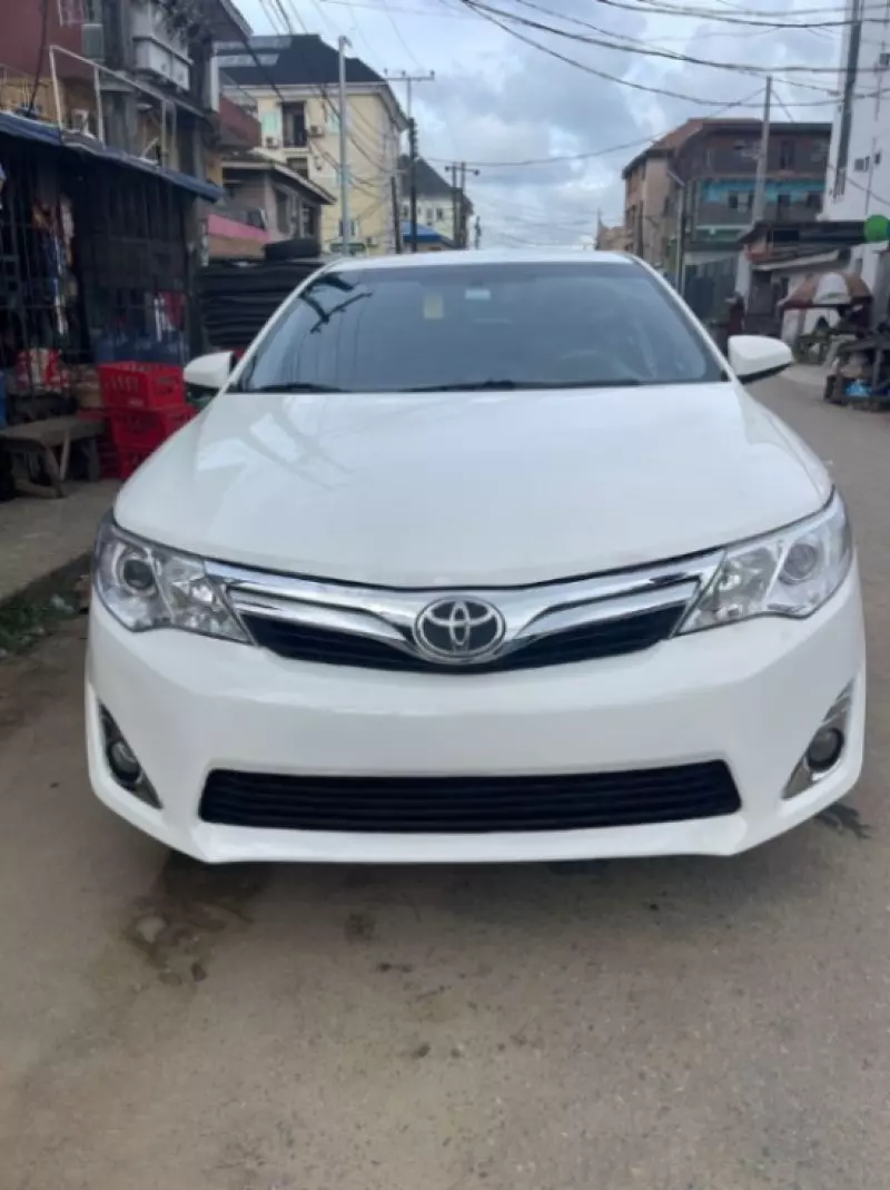 TOYOTA Camry   - 2015