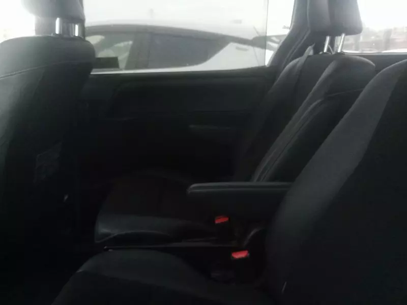 Toyota Noah Hybrid   - 2017