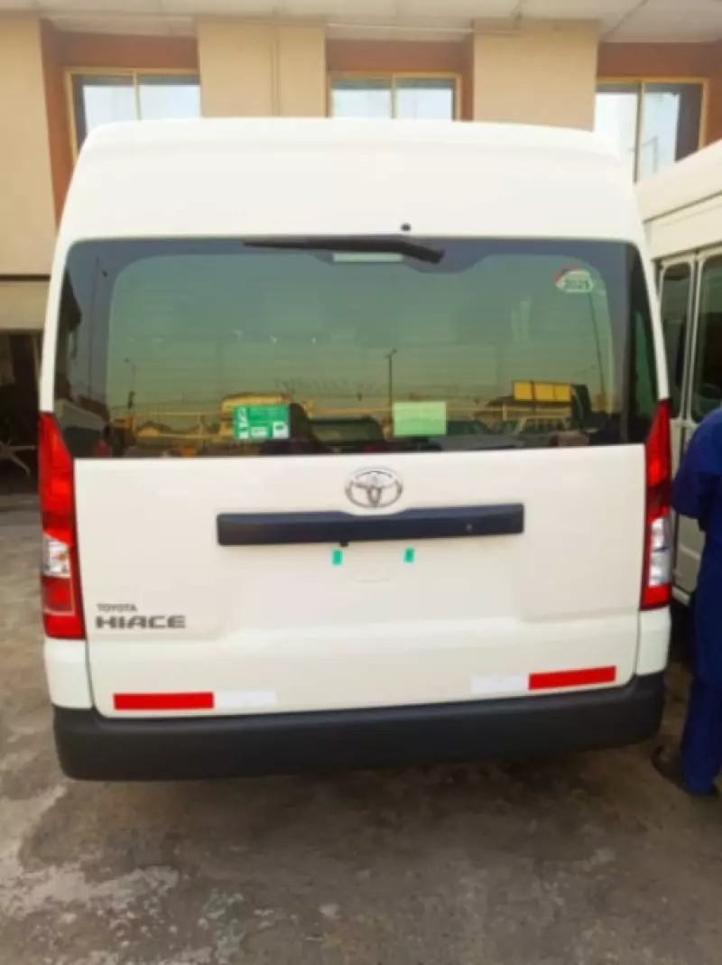 Toyota Hiace   - 2022