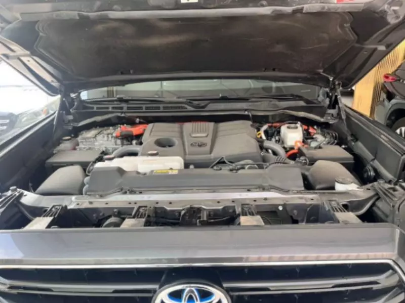 Toyota Sequoia   - 2024